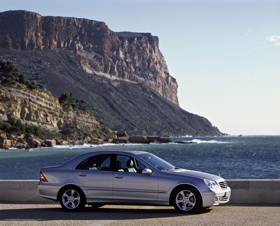 Mercedes-Benz C-Class 2004 года  (фото 83 из 88)